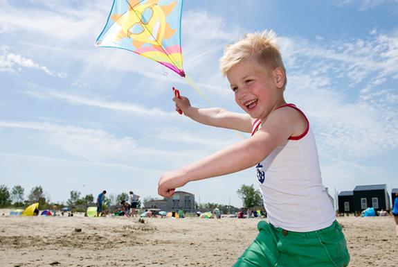 Vliegeren op het strand | Roompot Beach Resort